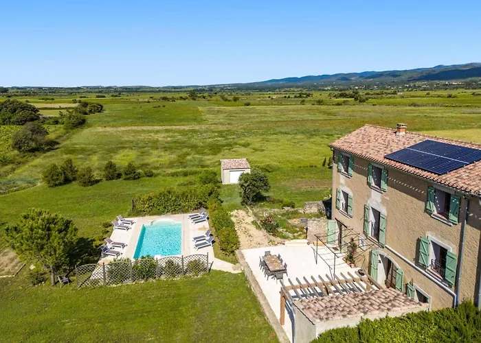 Villa Les Juliannes By *